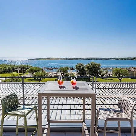 Hotel Del Mar Emotion 4*